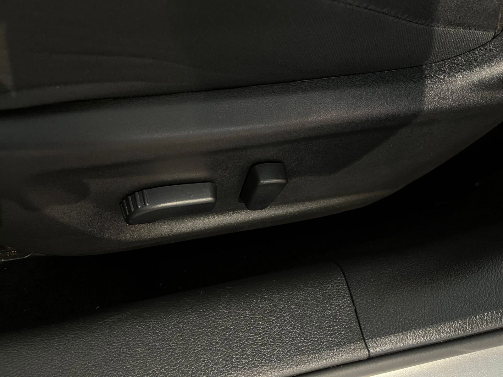 Used 2025 Nissan Altima 2.5 SV image 22