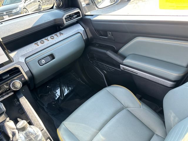 Used 2025 Toyota 4Runner Trailhunter image 25