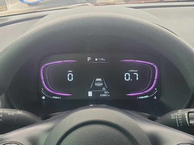 Used 2025 Kia Soul LX w/ LX Technology Package FWD image 22