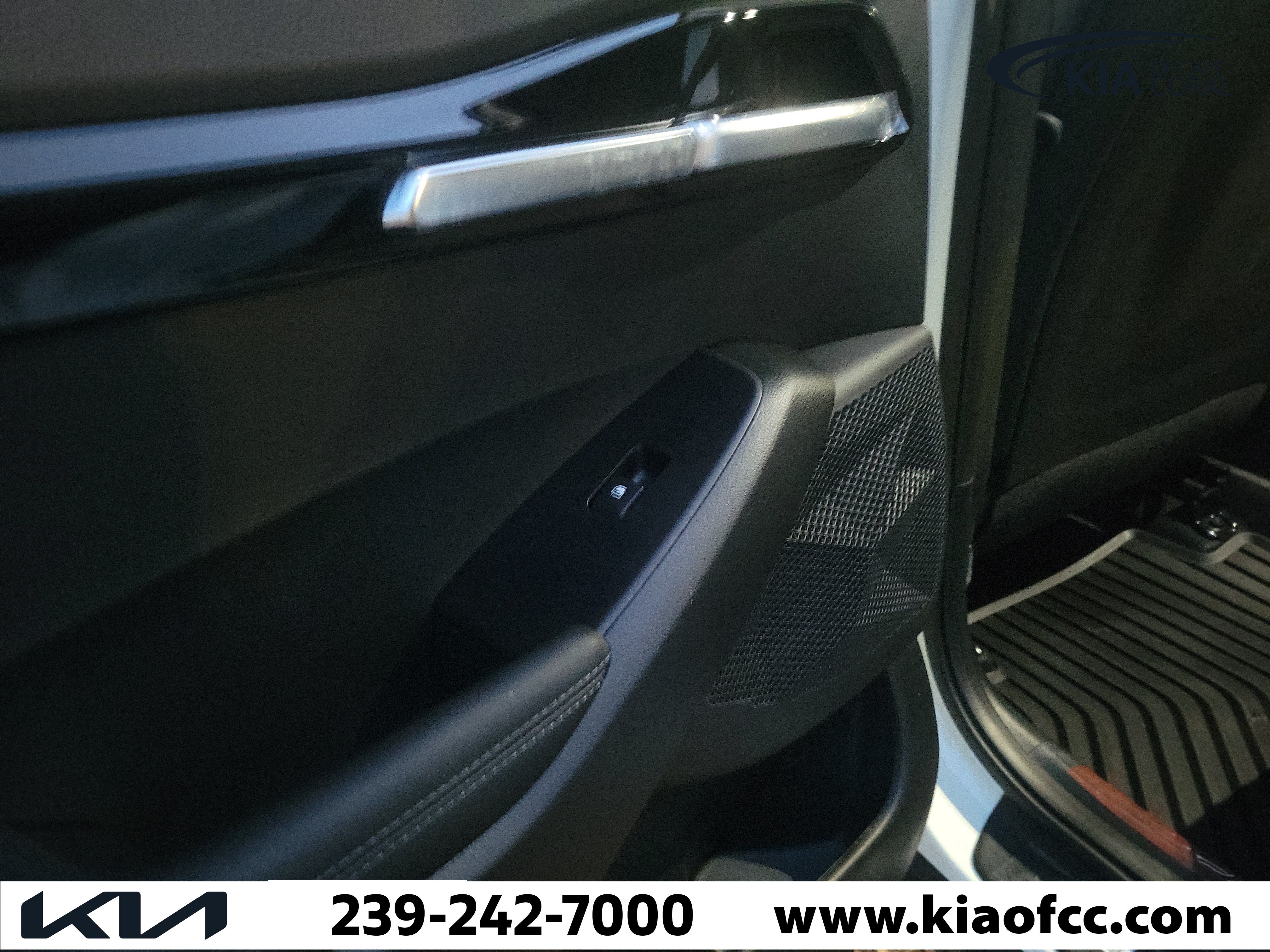 New 2026 Kia Seltos S FWD image 12