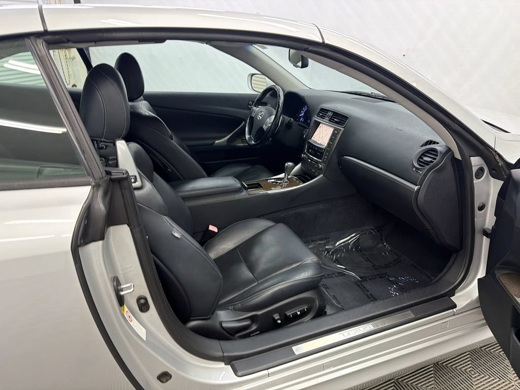 Used 2011 Lexus IS 350C w/ Luxury Pkg RWD image 14