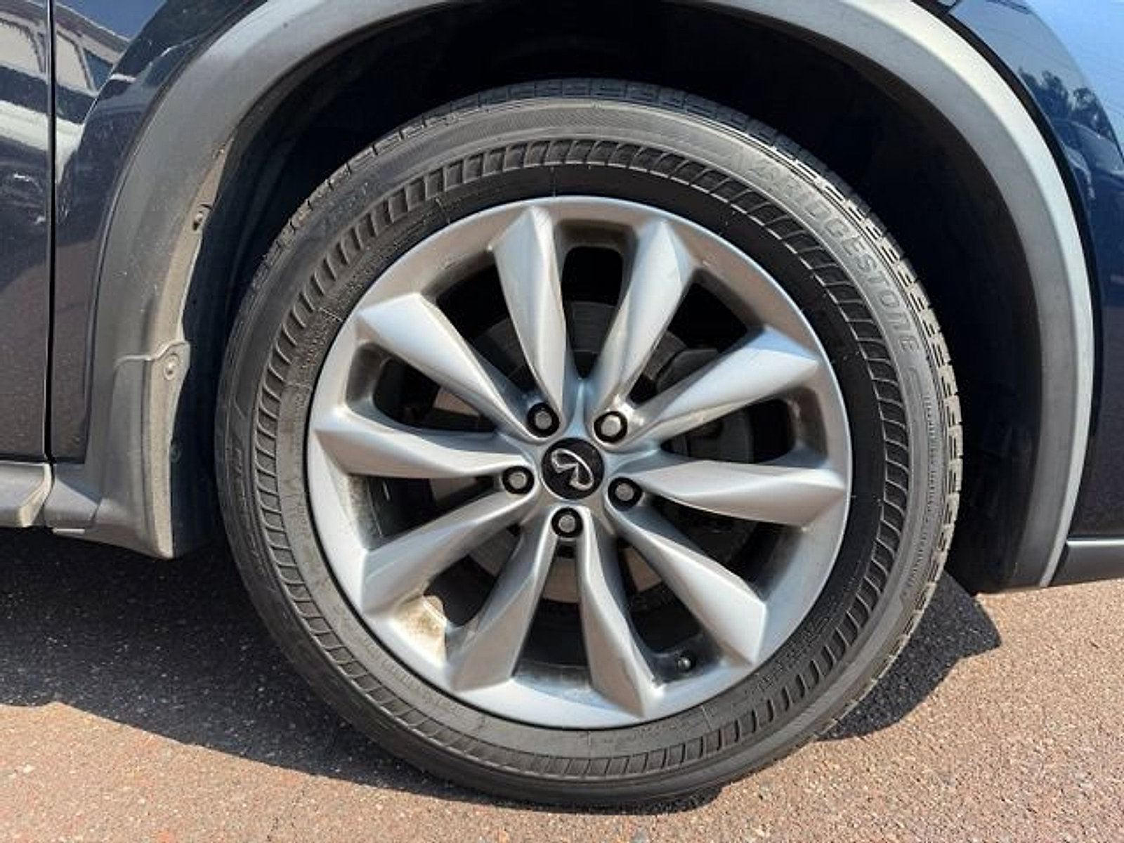 Used 2020 INFINITI QX50 Luxe w/ Cargo Package AWD/4WD image 17