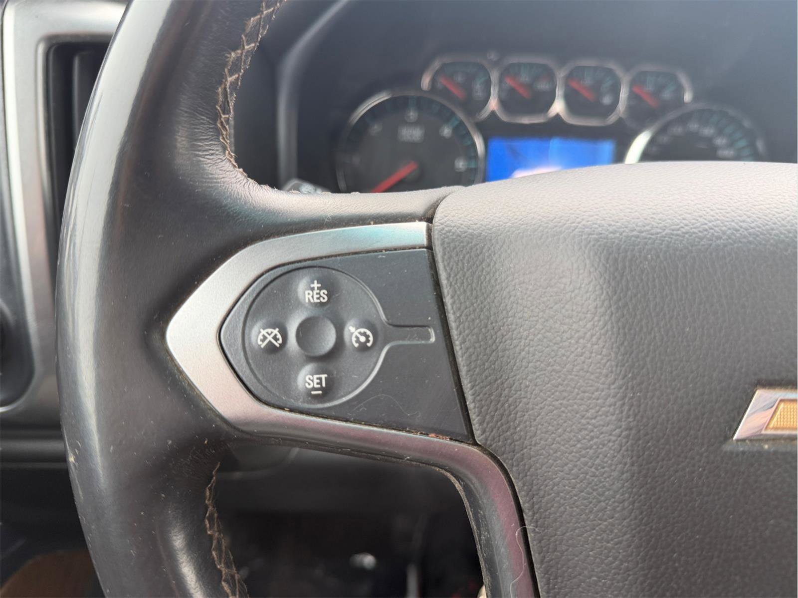 Used 2015 Chevrolet Silverado 2500 LTZ image 28