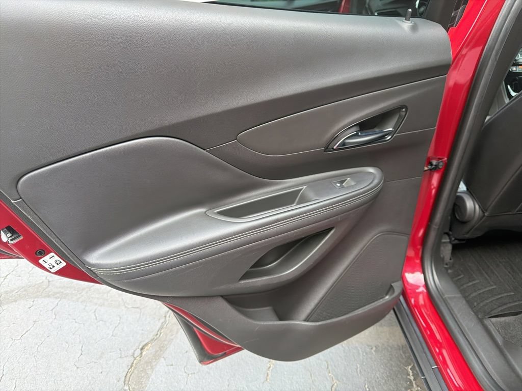 Certified 2018 Buick Encore Preferred FWD image 11