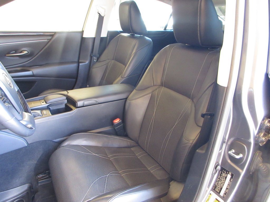 Used 2020 Lexus ES 350 w/ Accessory Package FWD image 12