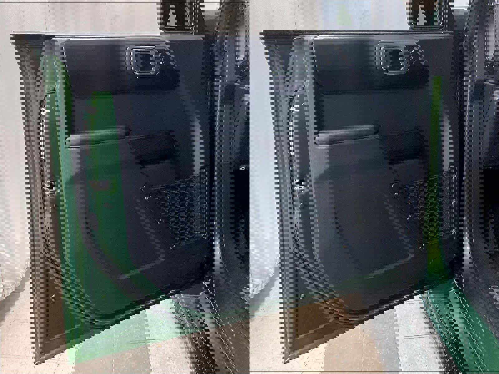 Used 2025 Ford Bronco Outer Banks image 9