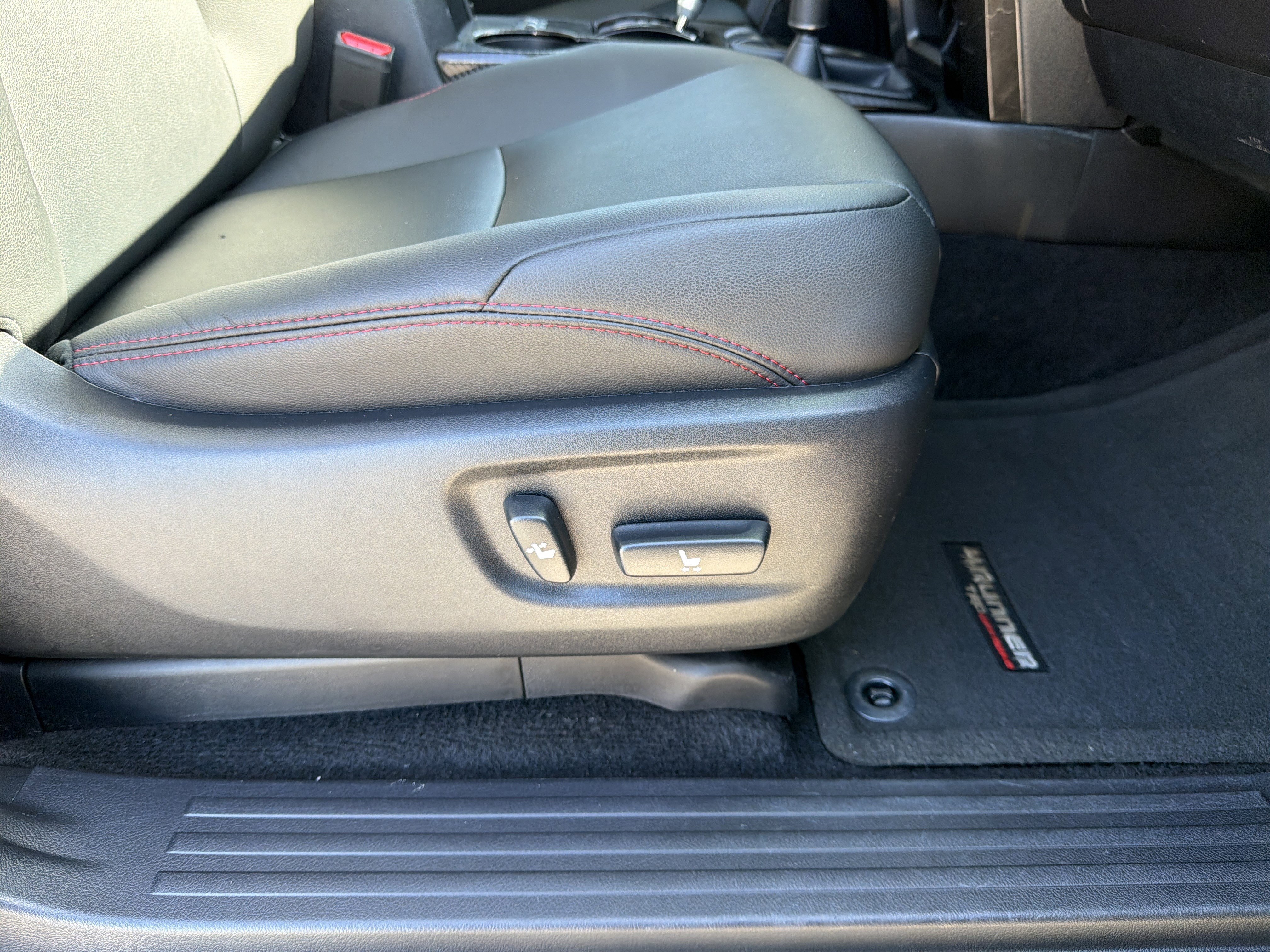 Certified 2024 Toyota 4Runner TRD Off-Road Premium image 26