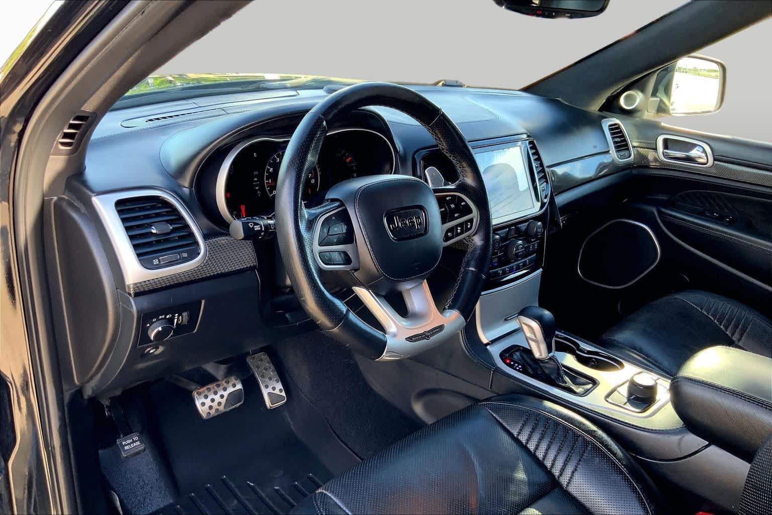 Used 2020 Jeep Grand Cherokee Trackhawk AWD/4WD image 18