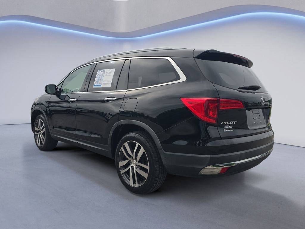 Used 2017 Honda Pilot Touring image 3