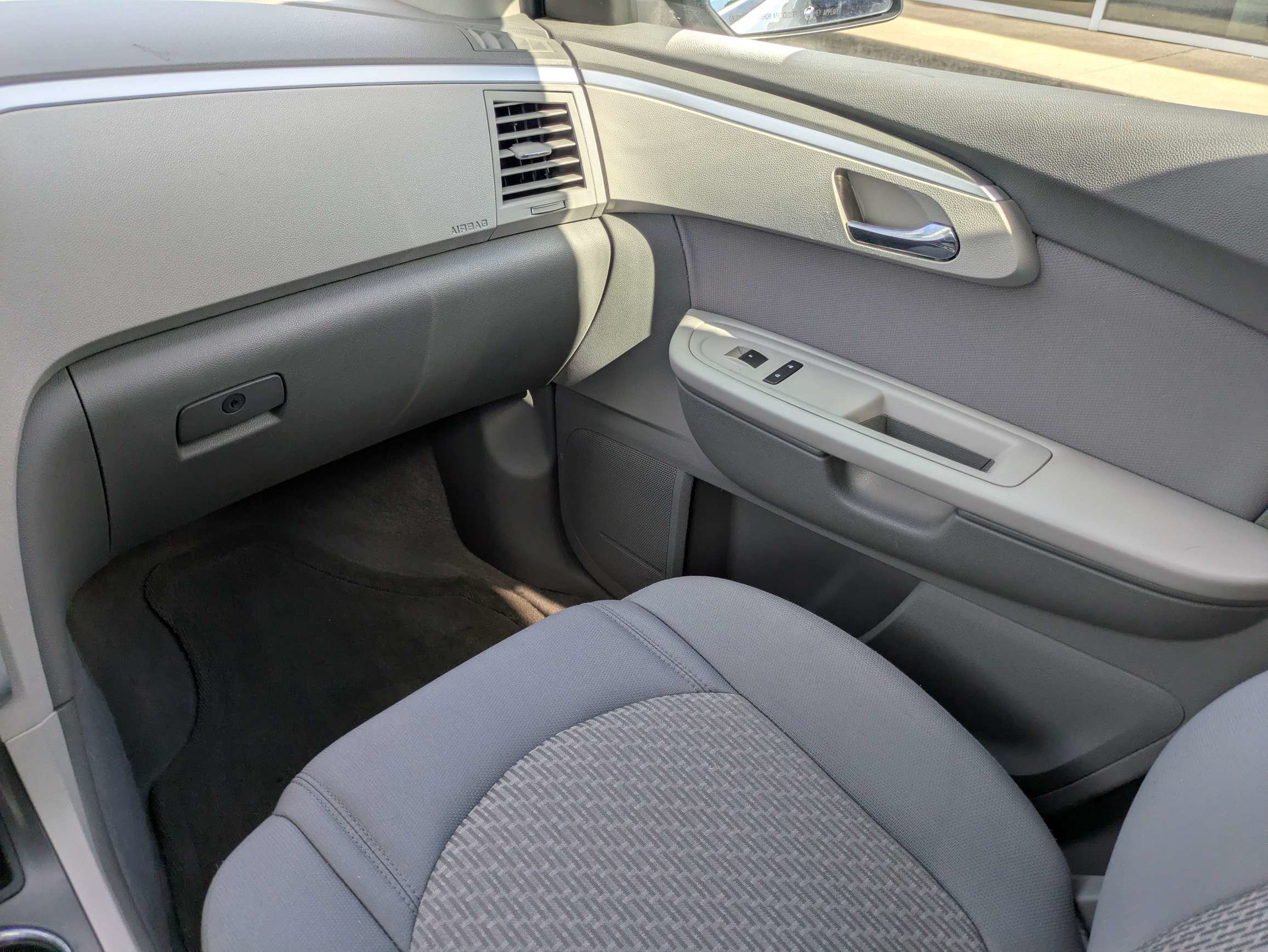 Used 2012 Chevrolet Traverse LS FWD image 15