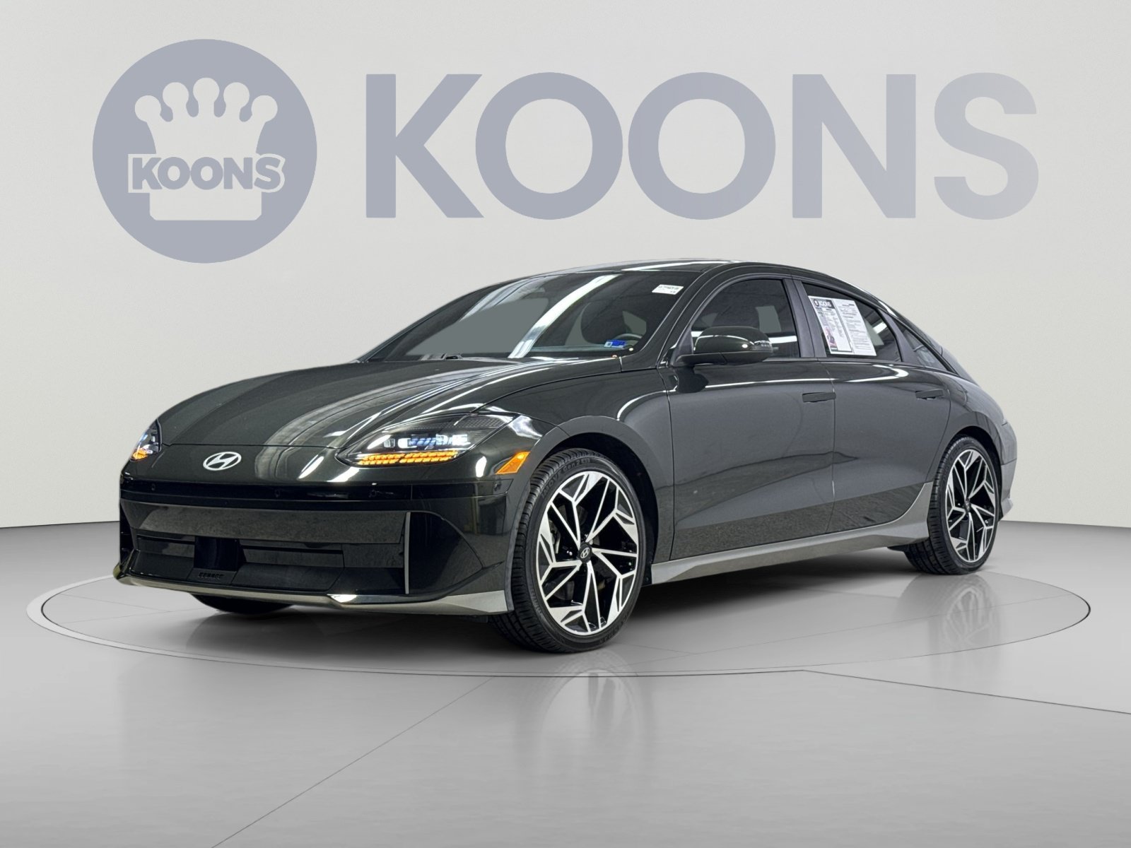 Used 2023 Hyundai Ioniq 6 SEL RWD image 1
