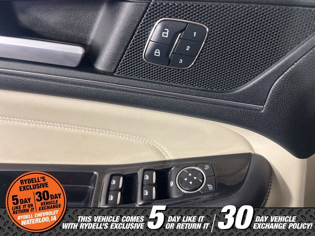 Used 2017 Ford Edge Titanium w/ Equipment Group 301A image 31