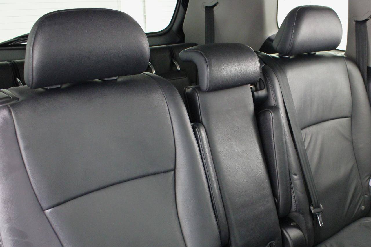 Used 2011 Toyota Highlander SE w/ Tow Pkg FWD image 45