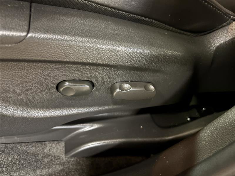 Used 2021 Buick Encore Preferred w/ Safety Package image 8