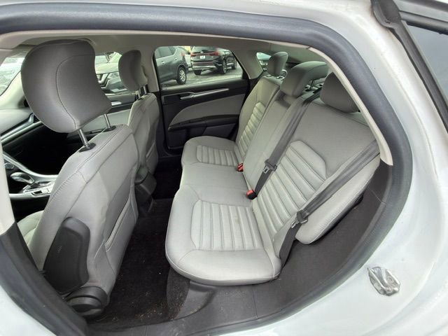 Used 2015 Ford Fusion S FWD image 5