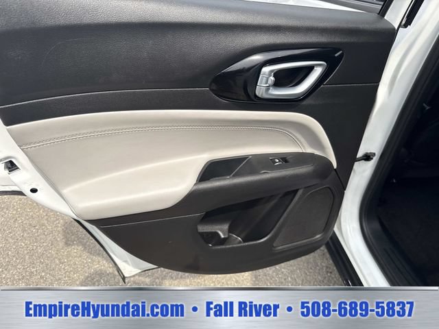 Used 2024 Jeep Compass Limited AWD/4WD image 16