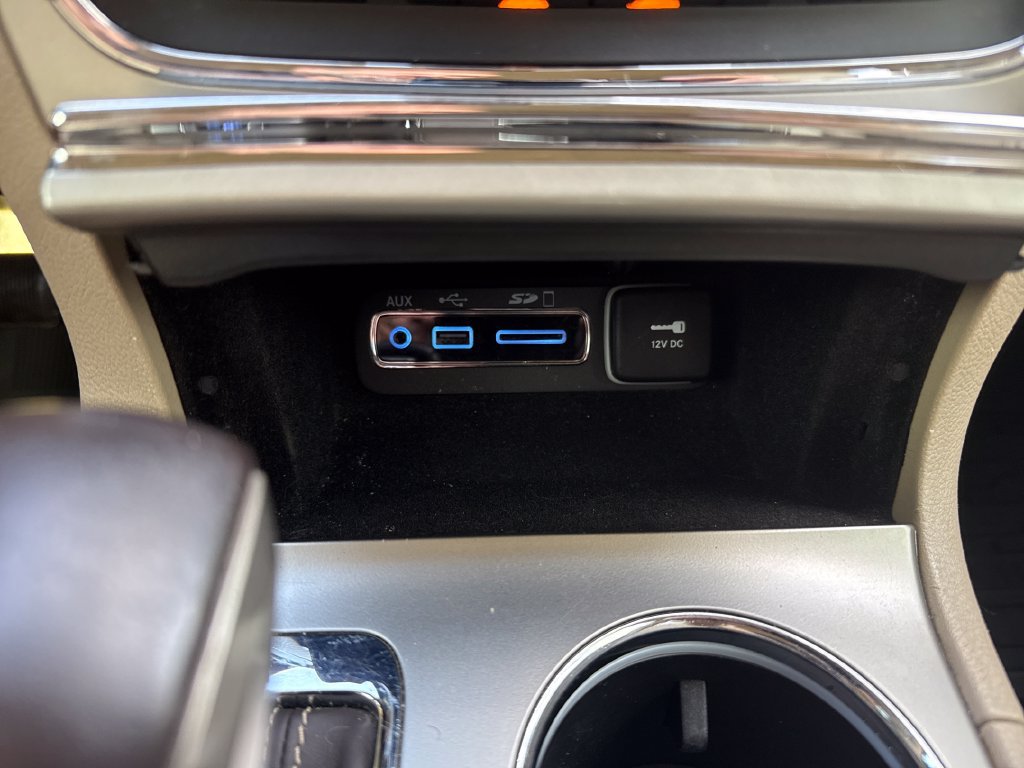 Used 2017 Jeep Grand Cherokee Overland w/ Jeep Active Safety Group AWD/4WD image 22