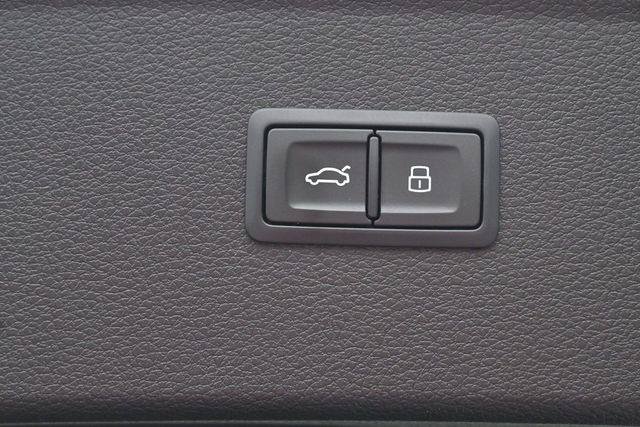 Used 2024 Audi Q5 2.0T Premium AWD/4WD image 31