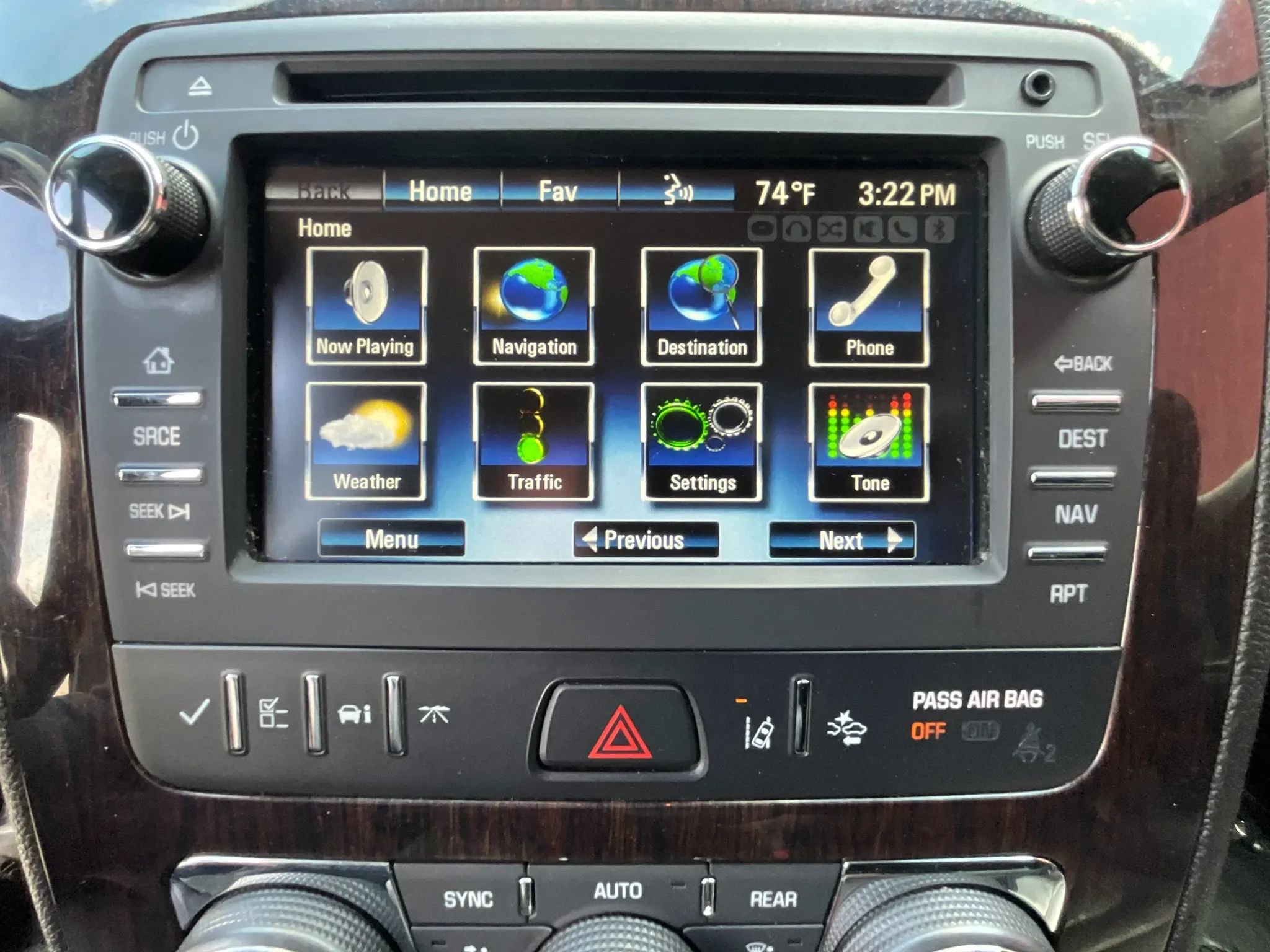 Used 2016 Chevrolet Traverse LTZ AWD/4WD image 35