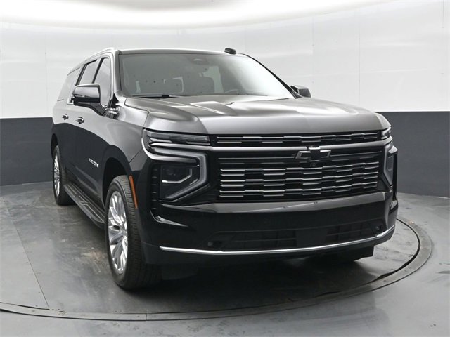 Used 2025 Chevrolet Suburban High Country w/ LPO, Illumination Package image 10