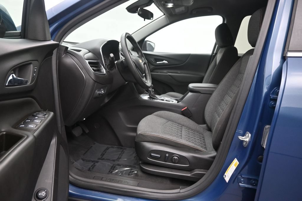Used 2024 Chevrolet Equinox LT FWD image 12