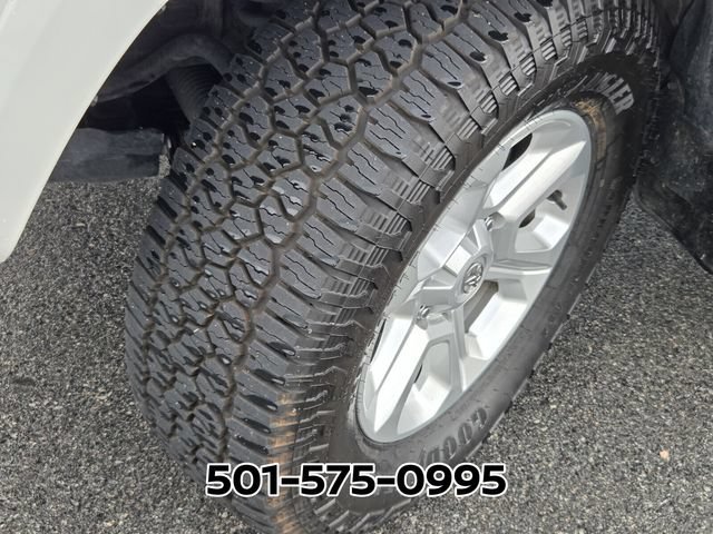 Used 2024 Toyota 4Runner SR5 AWD/4WD image 22