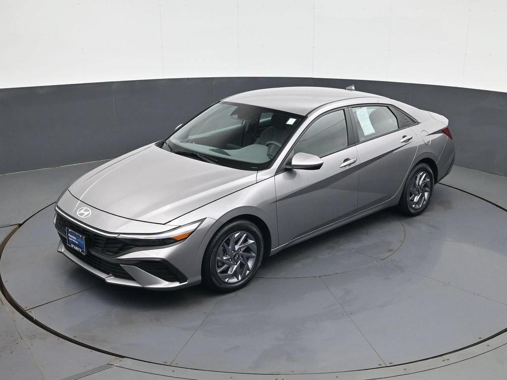 Certified 2024 Hyundai Elantra SEL FWD image 14