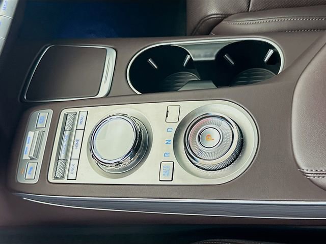 Used 2023 Genesis GV70 2.5T w/ Advanced Package image 17