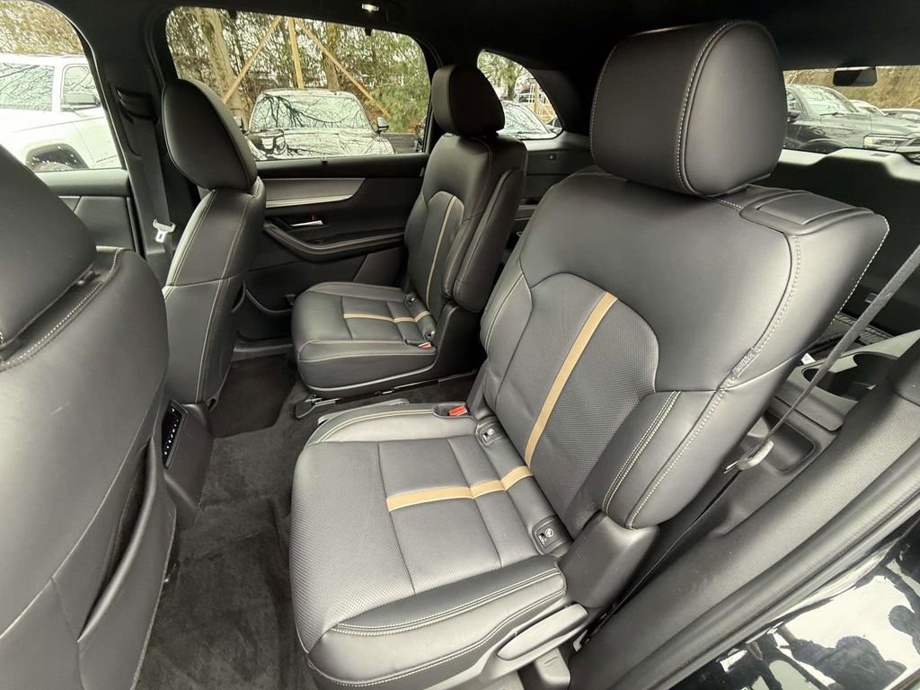 Used 2024 MAZDA CX-90 Plug-In Hybrid w/ Premium Plus image 12