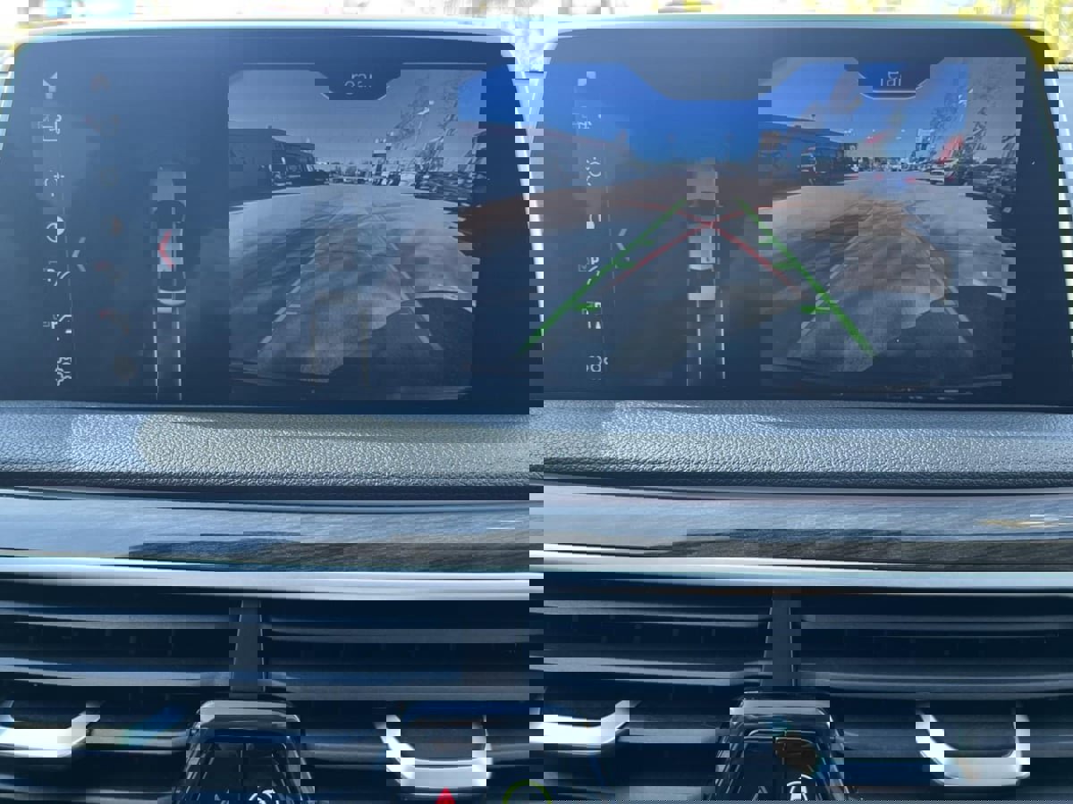 Used 2019 BMW 740i xDrive image 14