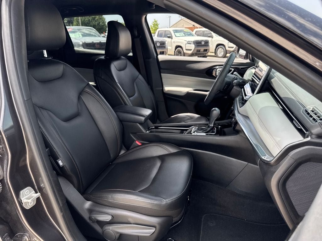 Used 2024 Jeep Compass Limited AWD/4WD image 11