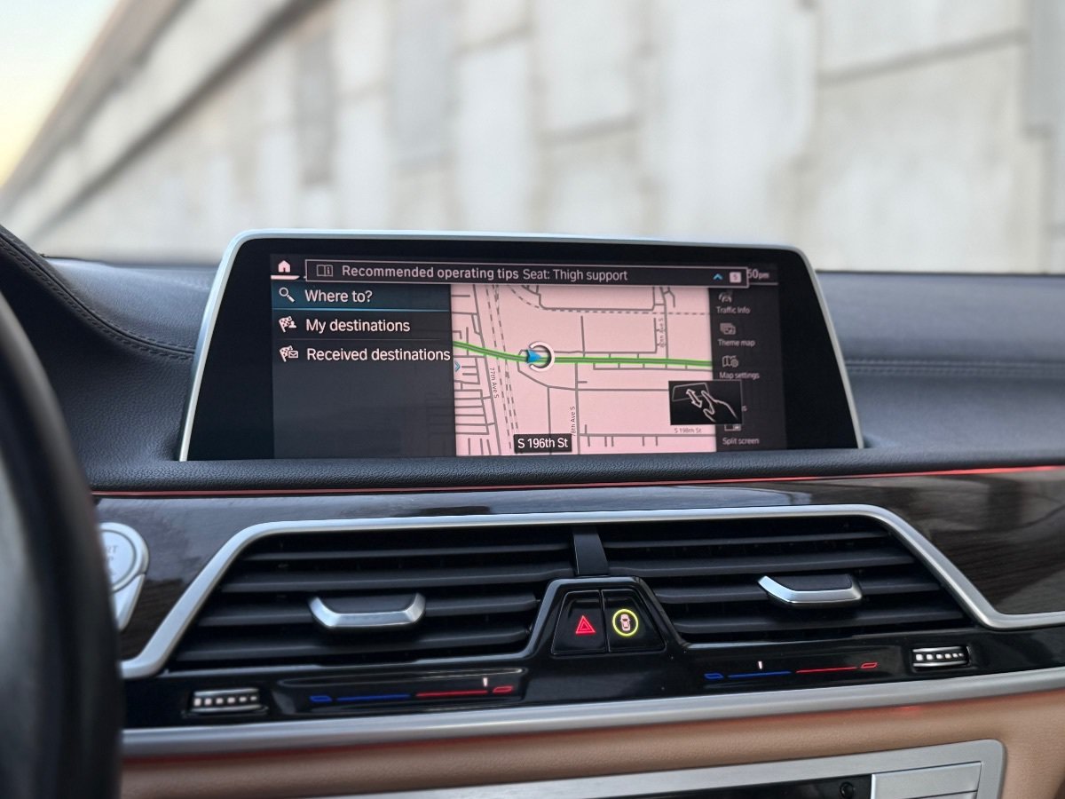 Used 2022 BMW 740i RWD image 34