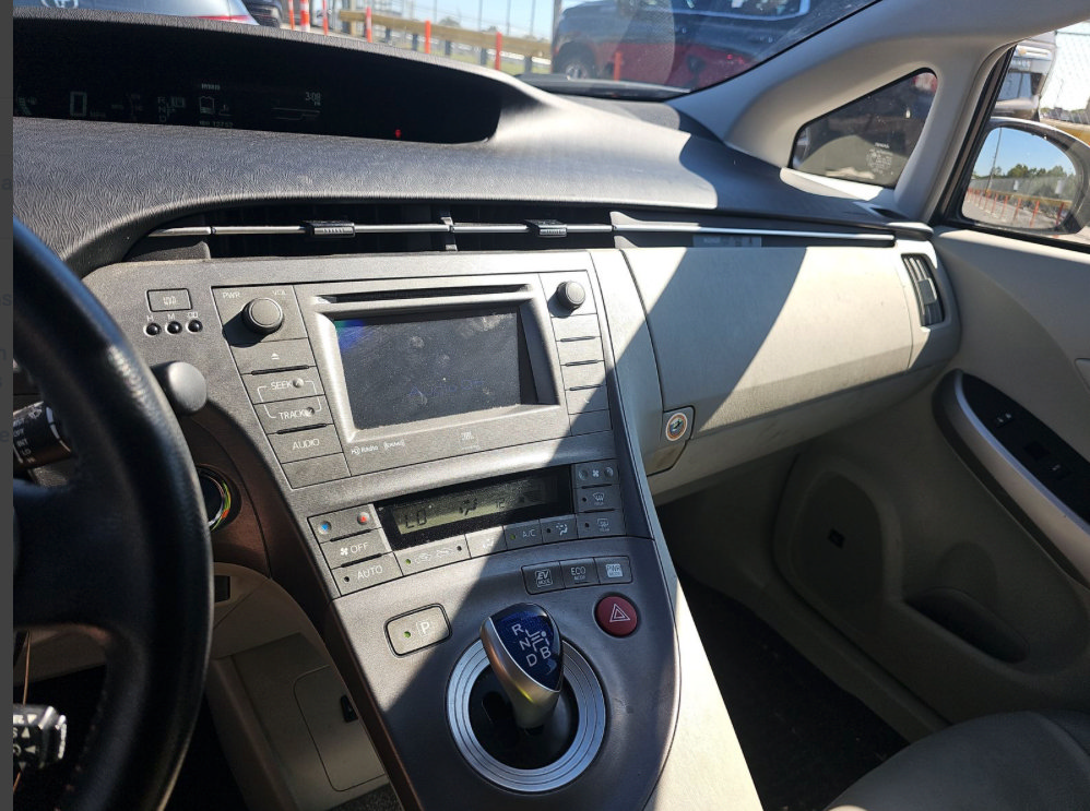 Used 2013 Toyota Prius Four FWD image 10