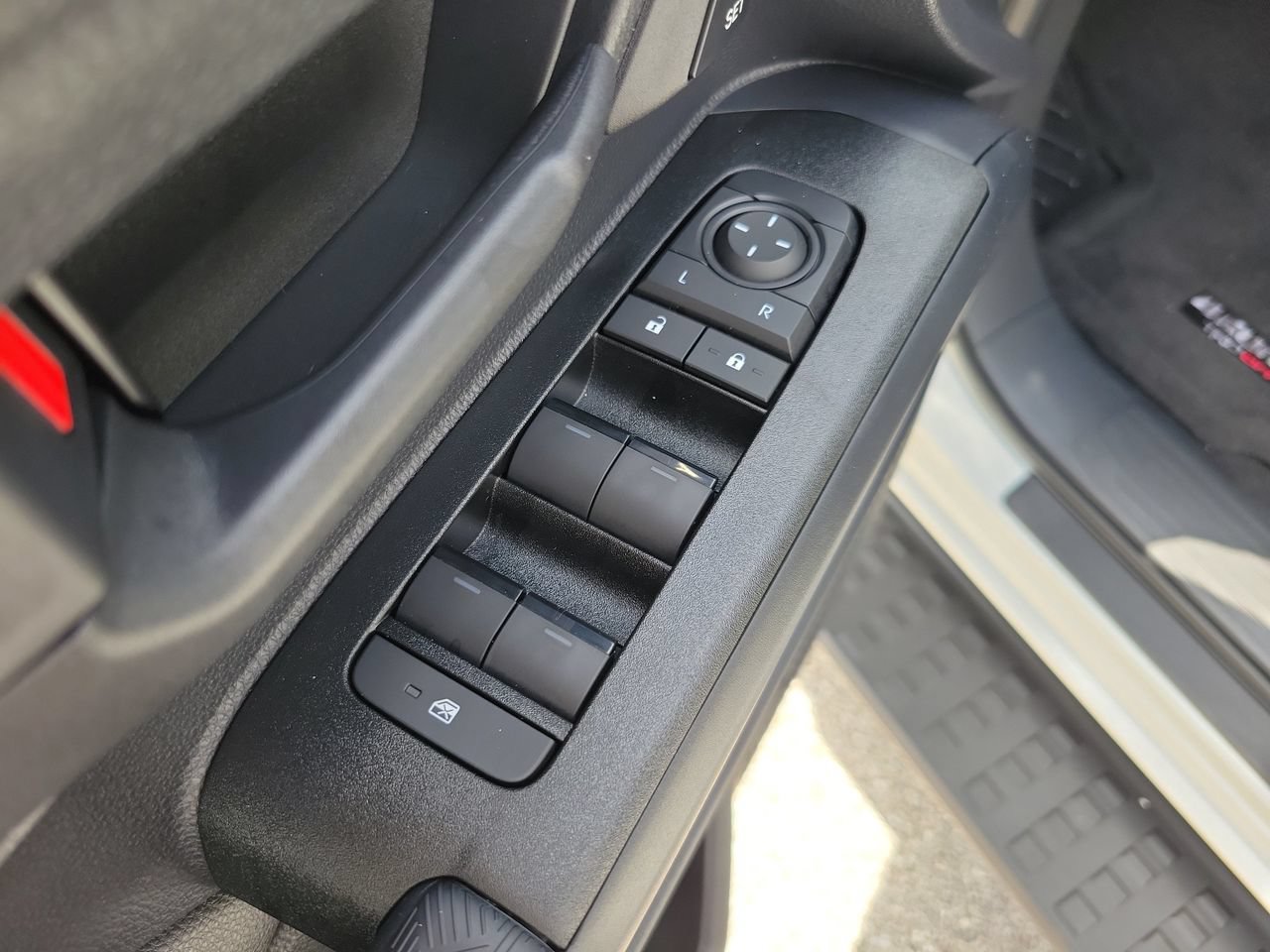 New 2026 Toyota 4Runner TRD Off-Road Premium AWD/4WD image 14