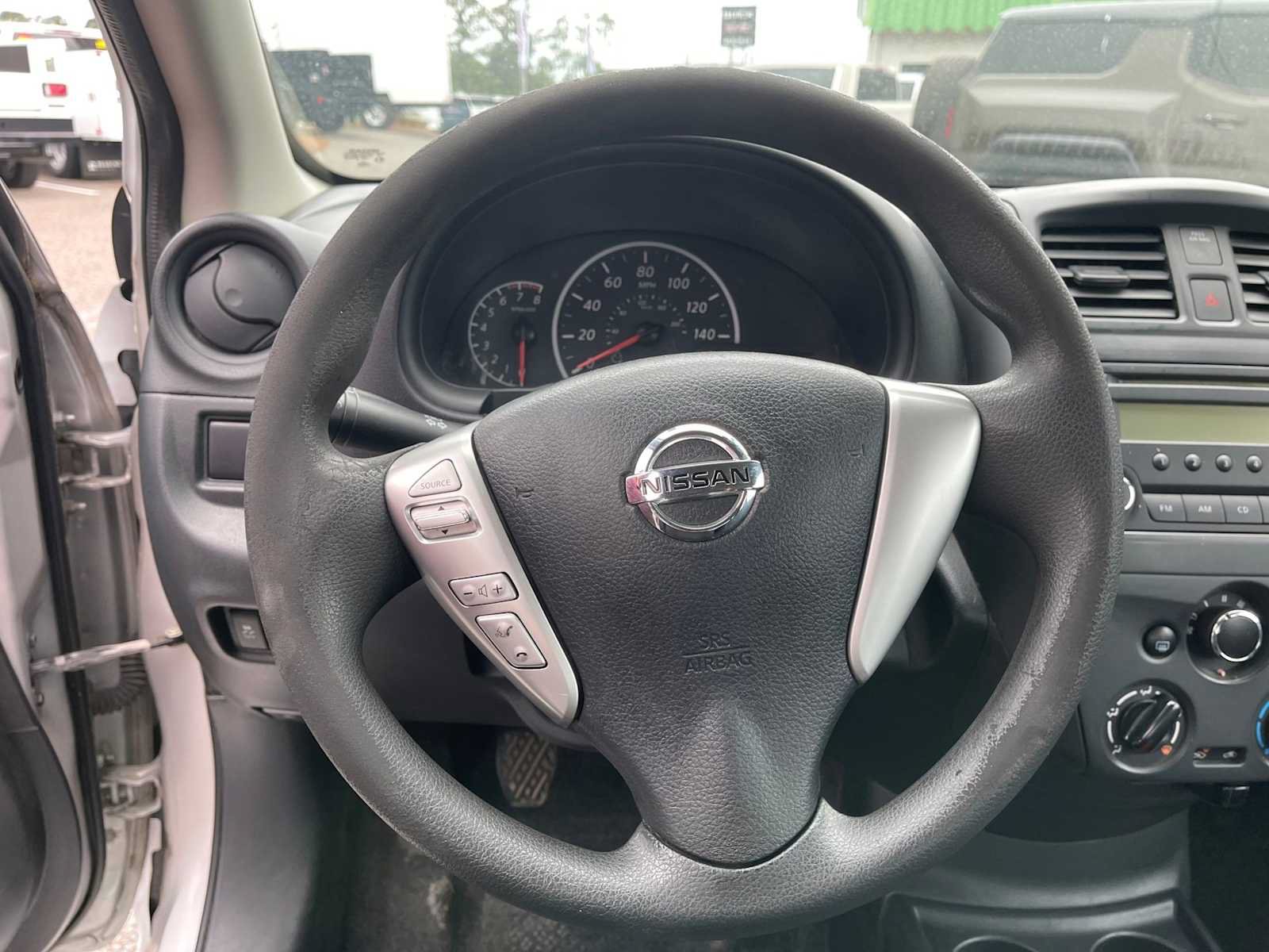 Used 2015 Nissan Versa S FWD image 15