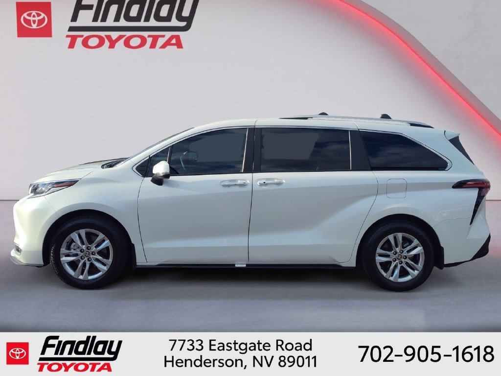Certified 2025 Toyota Sienna Limited FWD image 2
