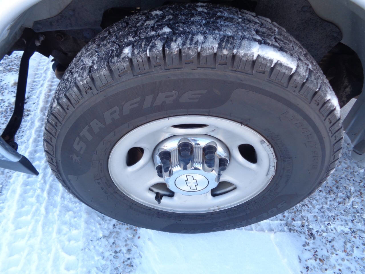 Used 2017 Chevrolet Express 3500 LT w/ LT Preferred Equipment Group image 26