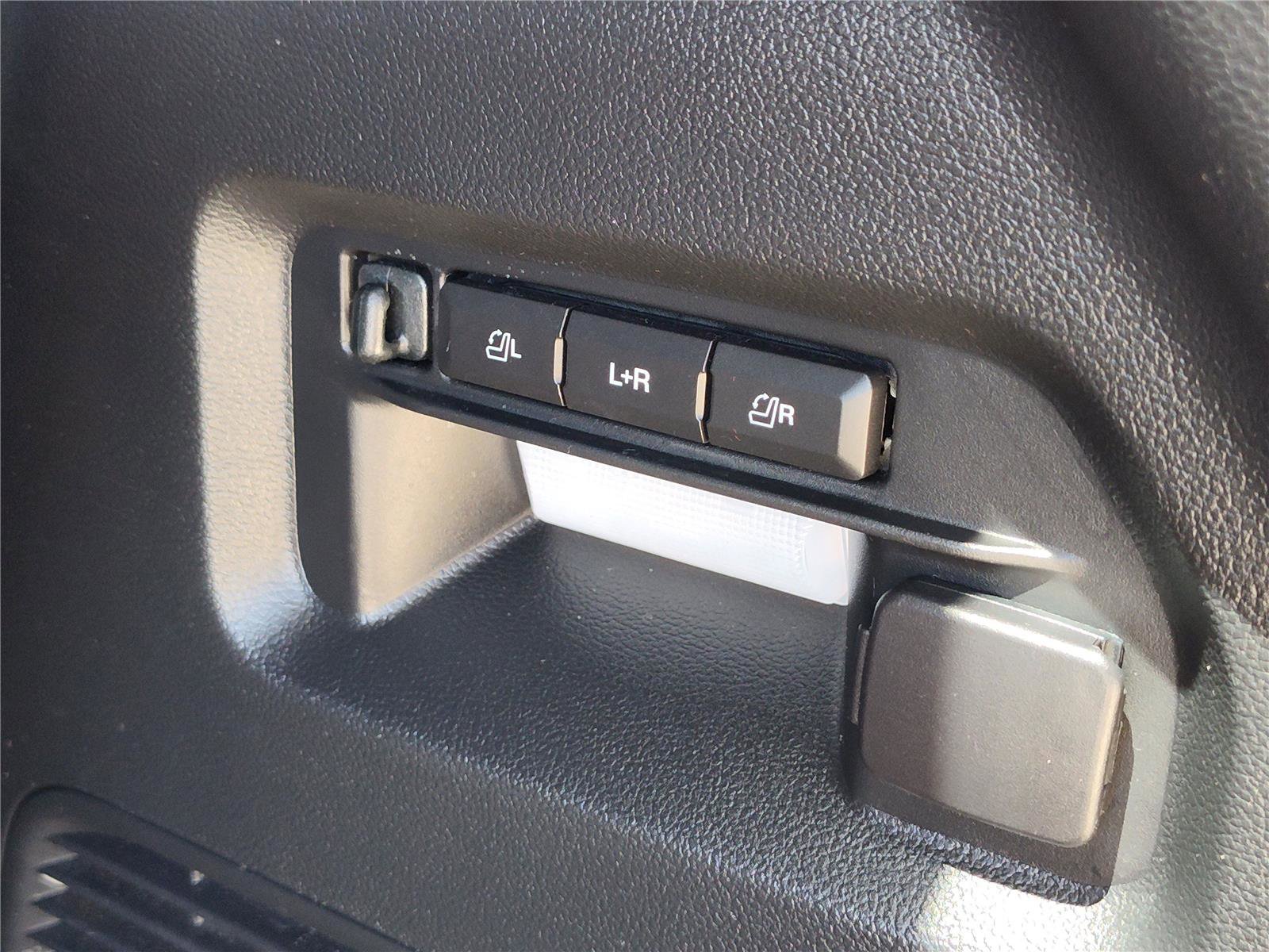 Used 2023 Ford Explorer Timberline w/ Timberline Technology Package image 8