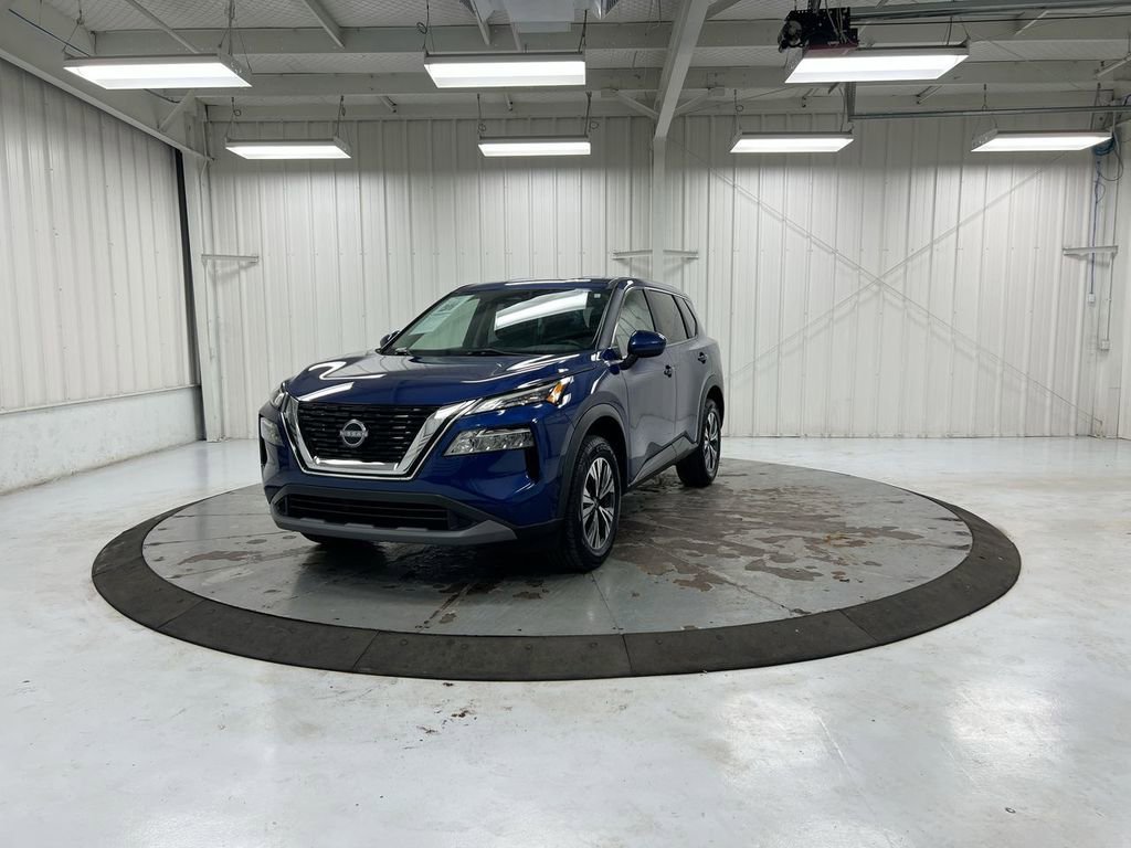 Used 2023 Nissan Rogue SV AWD/4WD image 9