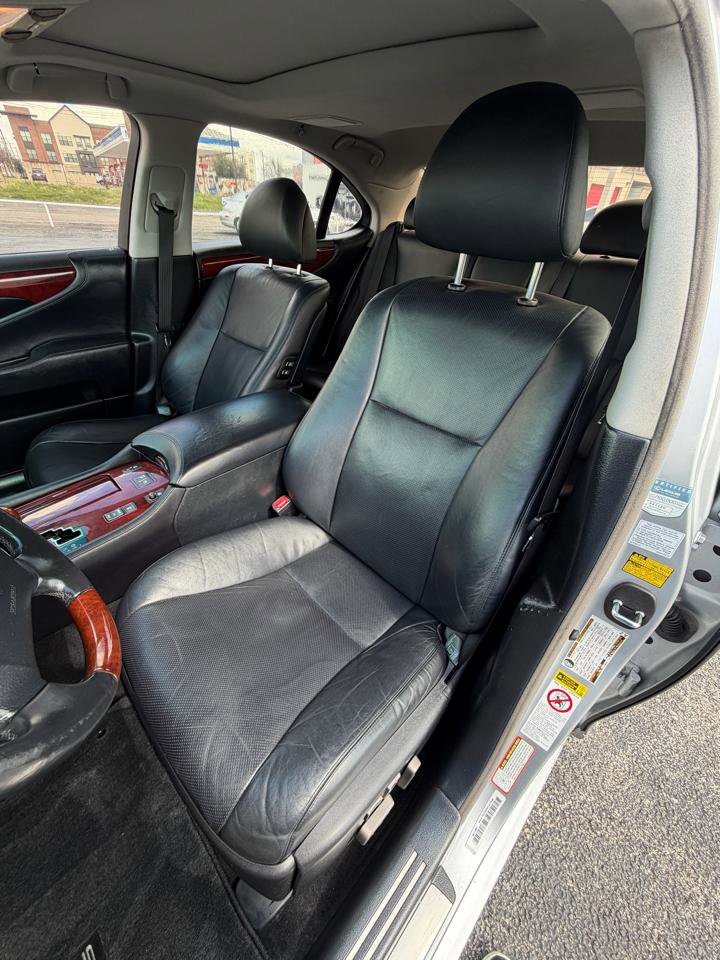 Used 2007 Lexus LS 460 Luxury Sedan image 11