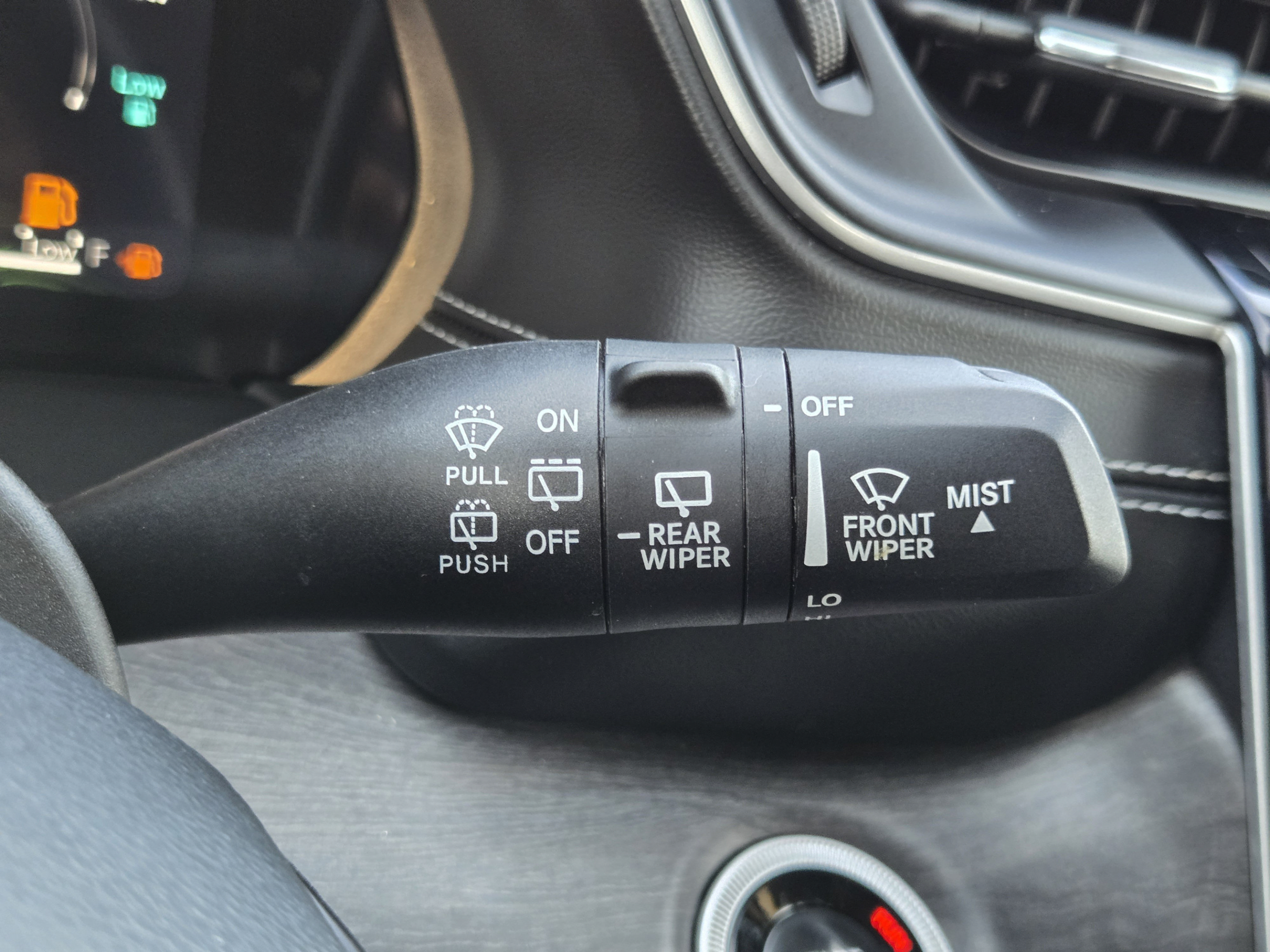 Used 2024 Jeep Grand Cherokee Limited 4xe AWD/4WD image 17
