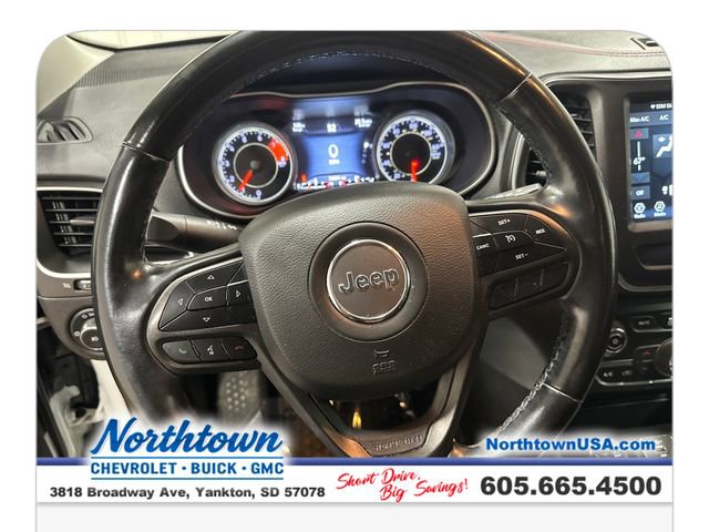 Used 2020 Jeep Cherokee Trailhawk w/ Cold Weather Group AWD/4WD image 14