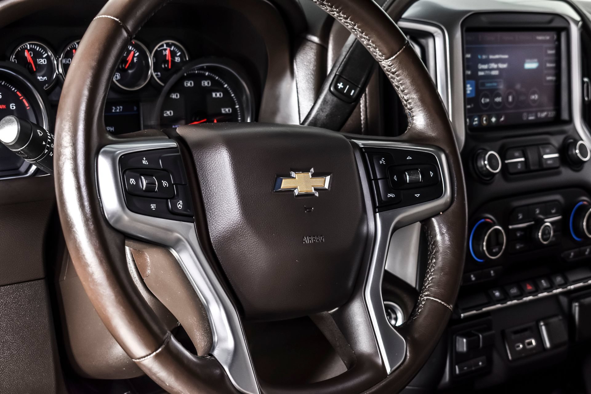 Used 2020 Chevrolet Silverado 2500 LTZ AWD/4WD image 15