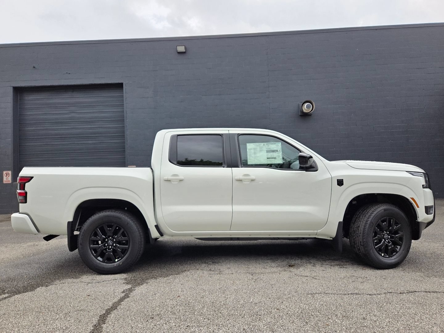 New 2026 Nissan Frontier SV w/ Tow Package AWD/4WD image 19