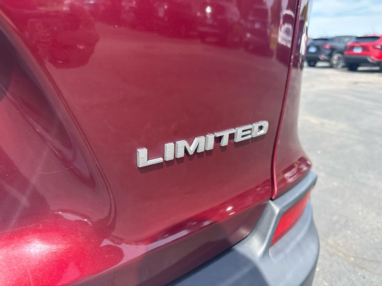 Used 2020 Jeep Cherokee Limited AWD/4WD image 11