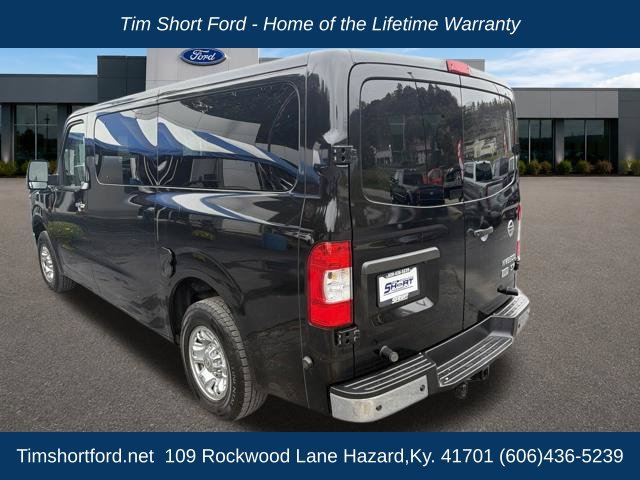 Used 2016 Nissan NV 3500 SV RWD image 15