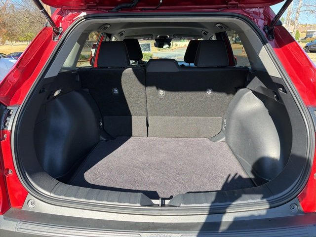 Used 2023 Toyota Corolla Cross LE image 7