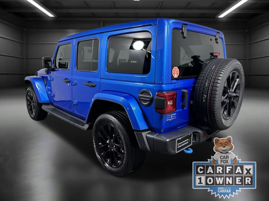 Used 2022 Jeep Wrangler Unlimited Sahara w/ Cold Weather Group image 4