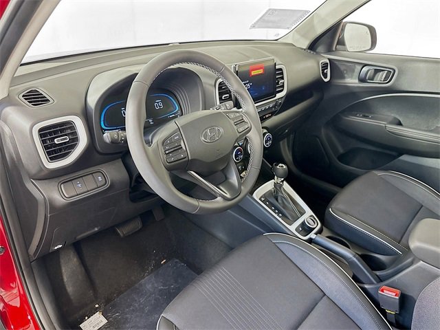 New 2025 Hyundai Venue Limited image 21