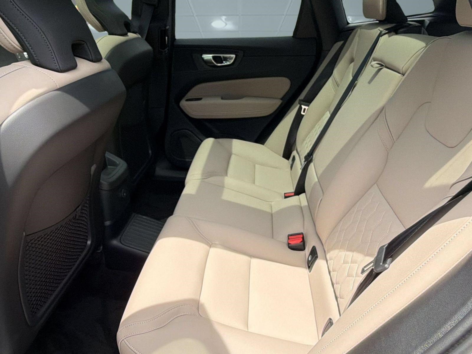 New 2026 Volvo XC60 T8 Core w/ Climate Package AWD/4WD image 23